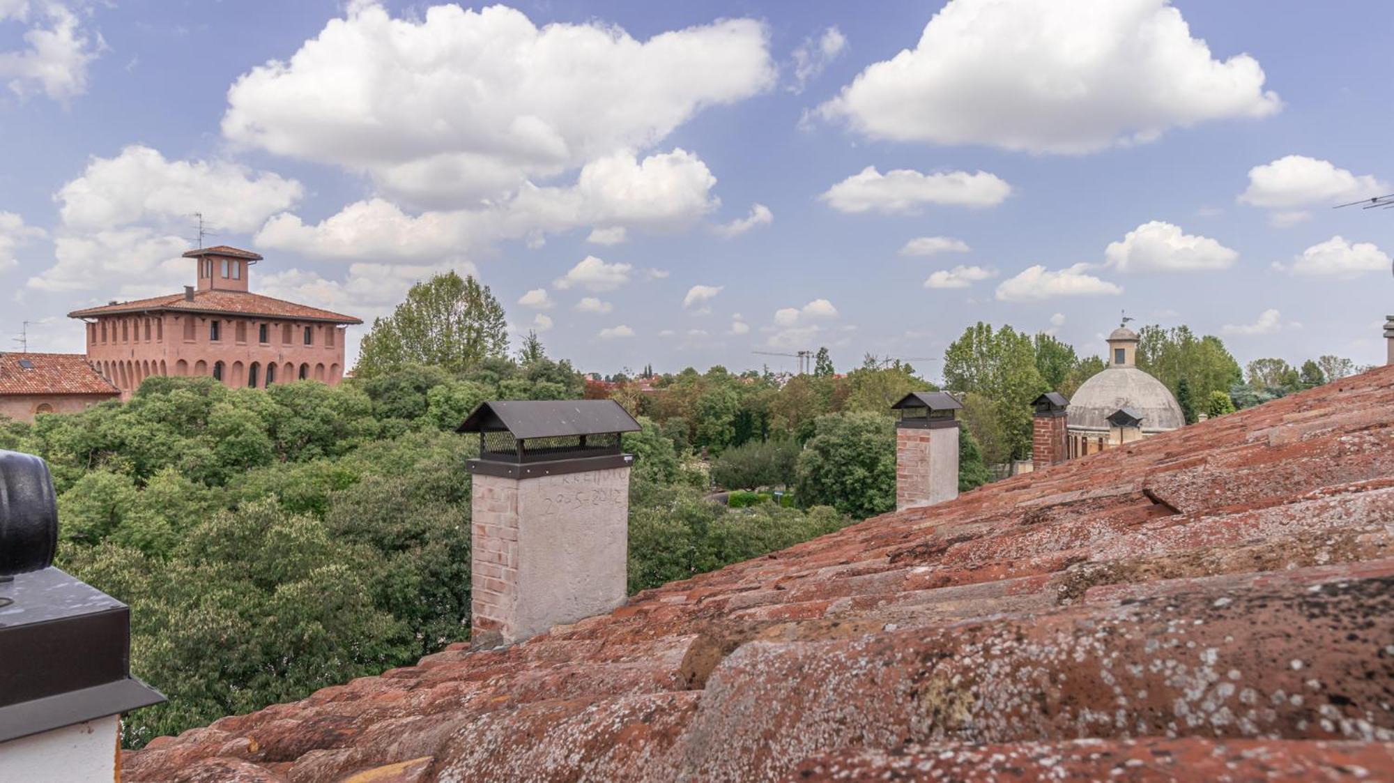 Le Stanze Dei Pico Wi-Fi, Netflix E Una Terrazza Unica Sul Tetto ミランドラ エクステリア 写真